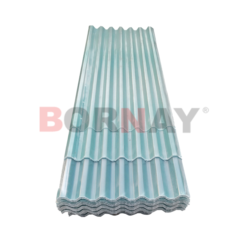 Material and manufacturing process of fiberglass roof panels